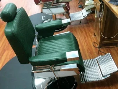  the TF Men’s Retro Oil Head Barber Chair. 
